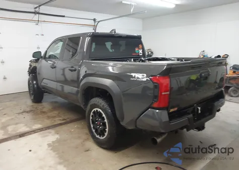 2025 Toyota Tacoma Trd Off Road z USA, uszkodzony, nr VIN 3TMLB5JN0SM096632